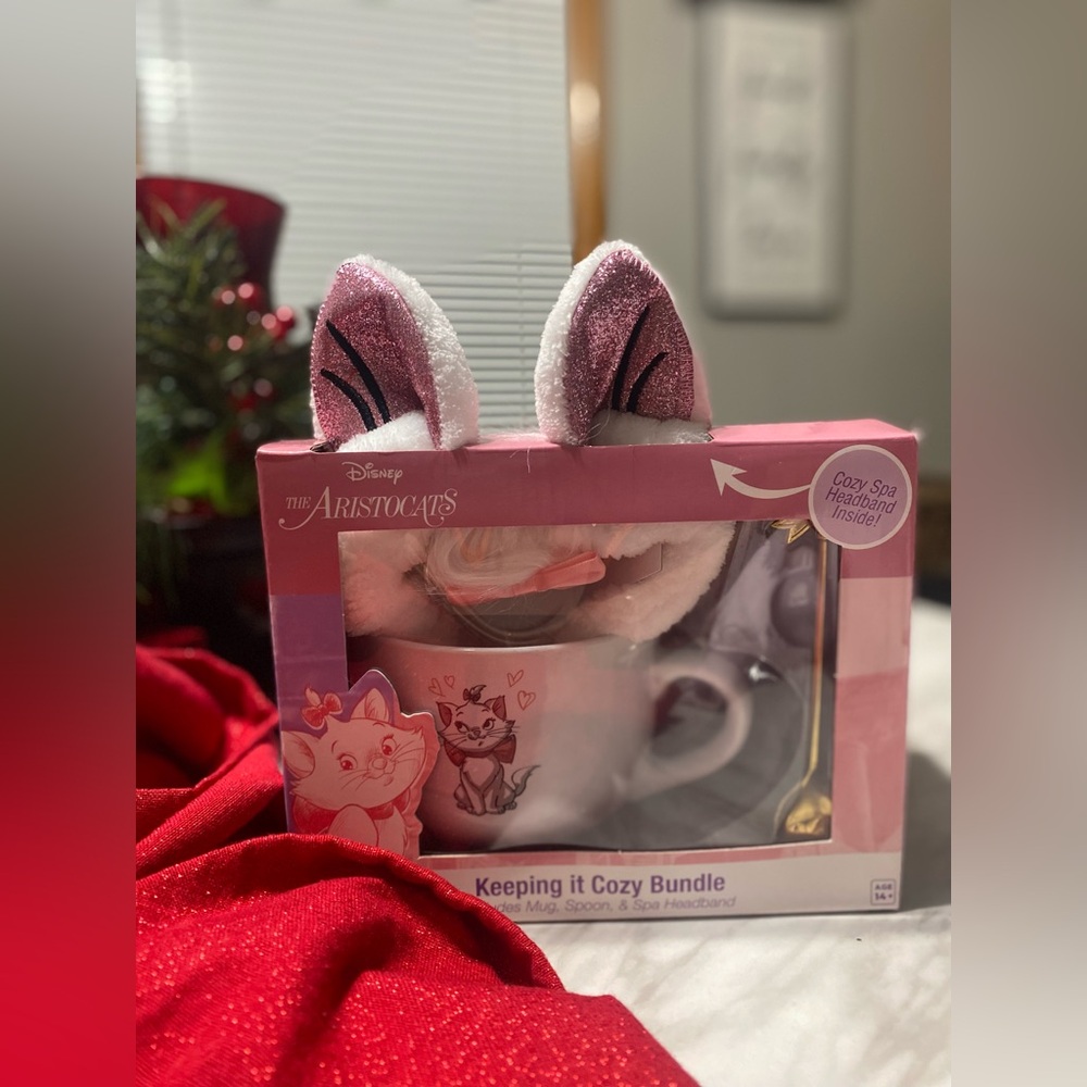 Disney Aristocats Marie Mug and Headband Set